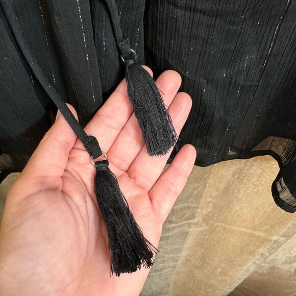 Torrid Black Babydoll Crinkle Lurex Chiffon Crochet Lace-Up Top 00 Medium - Picture 5 of 12